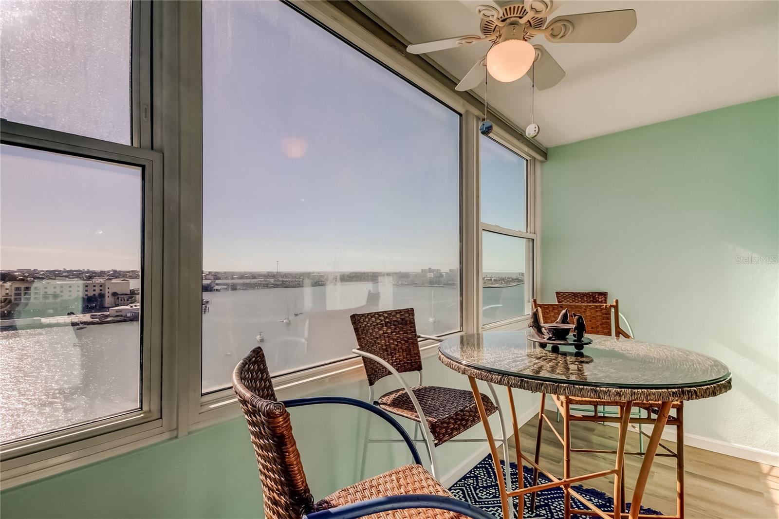 Image 15 of 38 For 4775 Cove Circle 1105