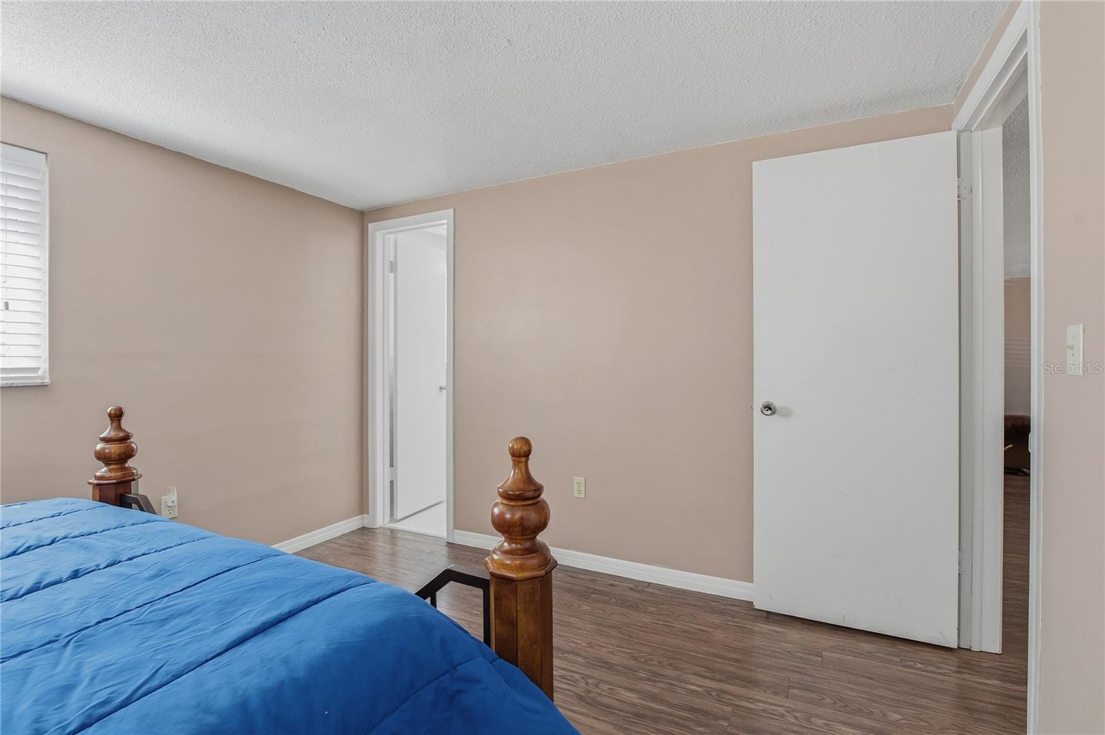 Image 21 of 44 For 7420 Sandalwood Drive