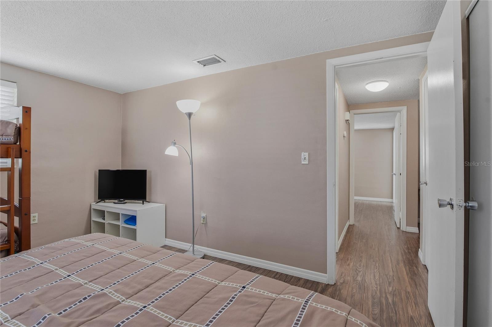 Image 26 of 44 For 7420 Sandalwood Drive