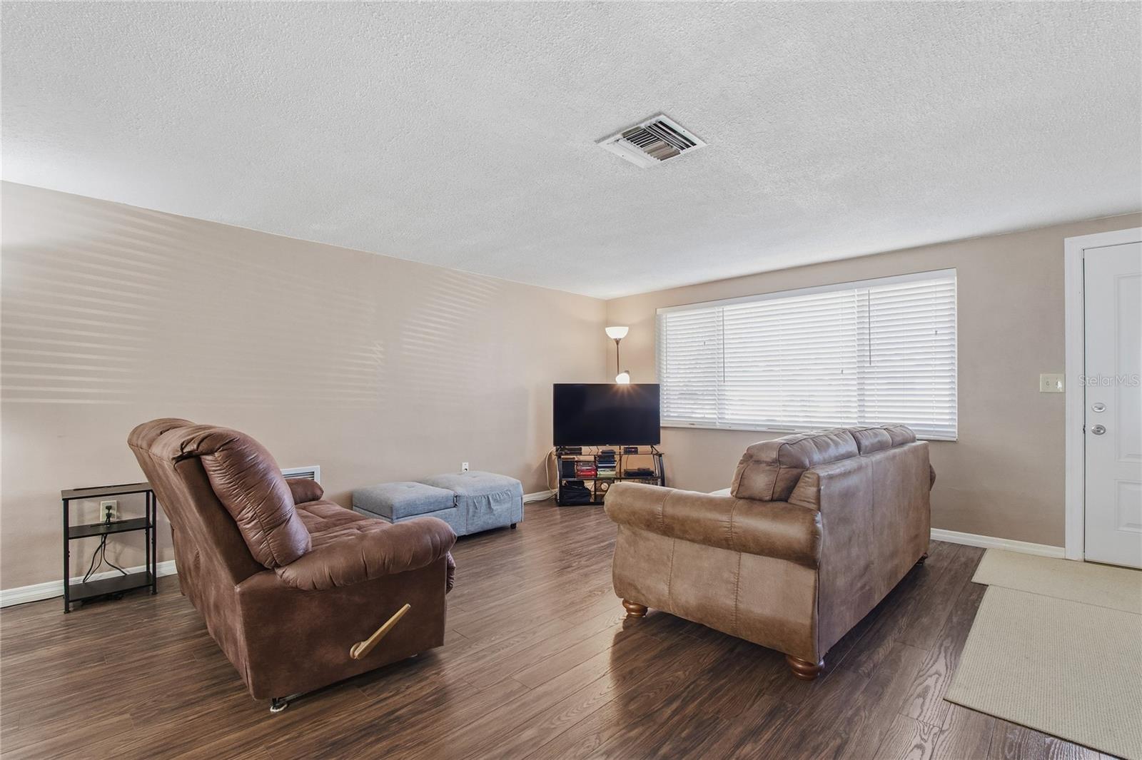 Image 8 of 44 For 7420 Sandalwood Drive