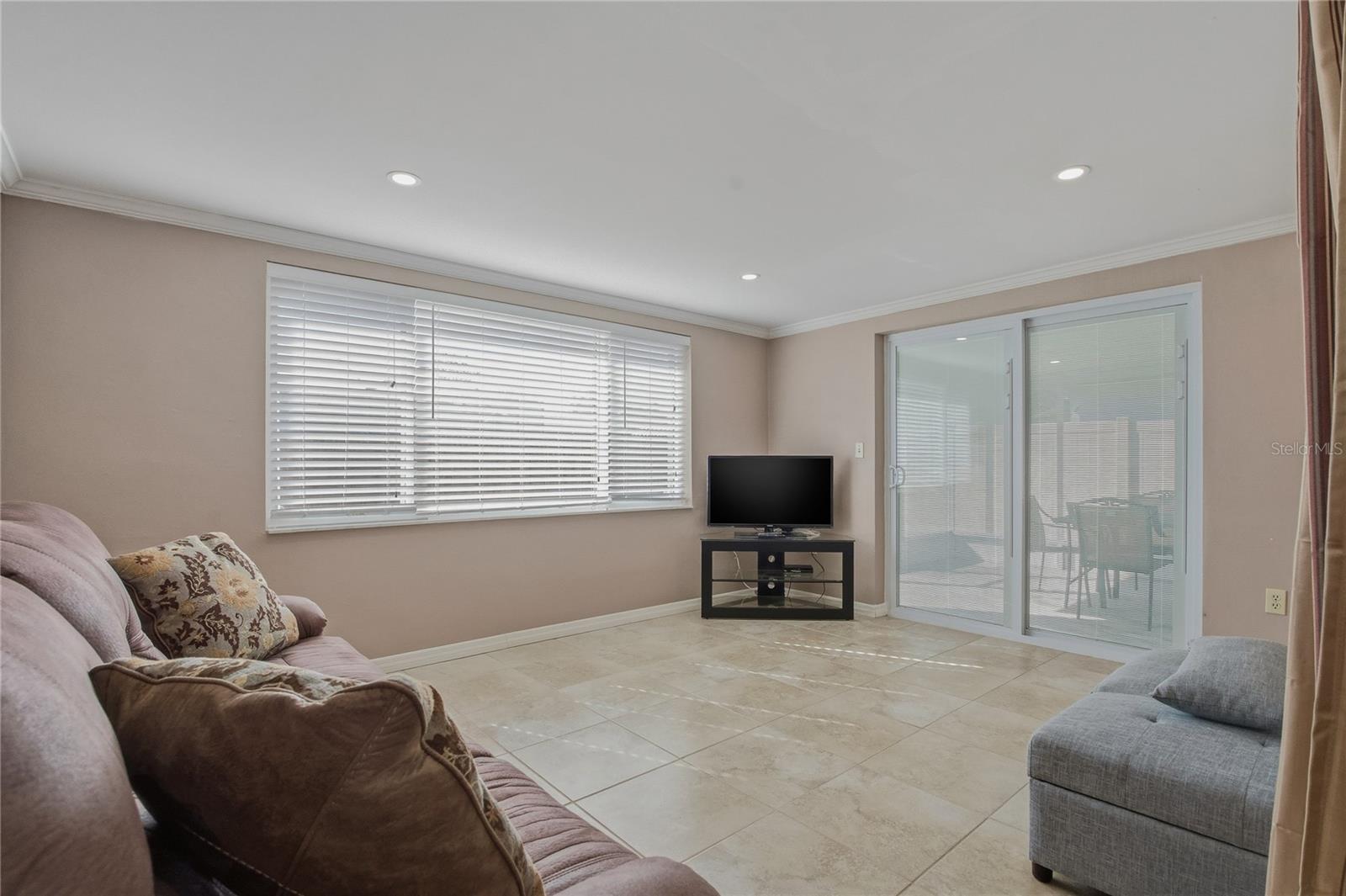 Image 9 of 44 For 7420 Sandalwood Drive