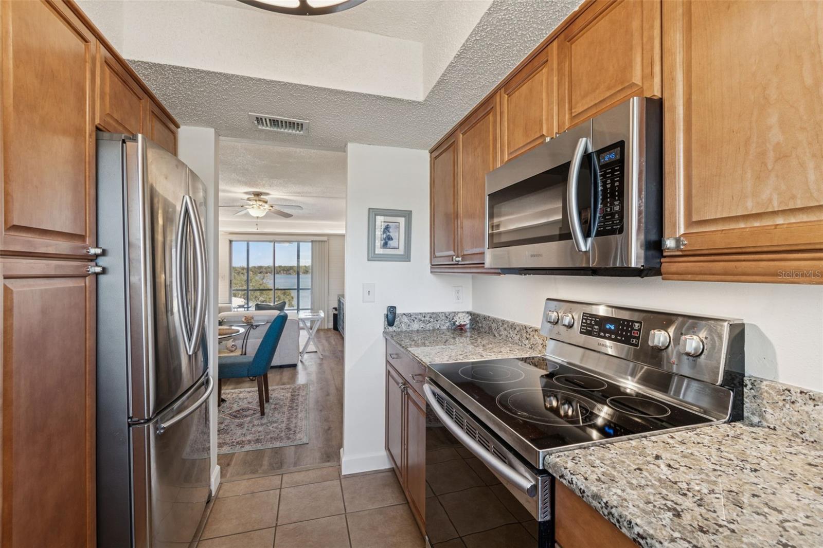 Image 10 of 46 For 90 Highland Avenue 1306