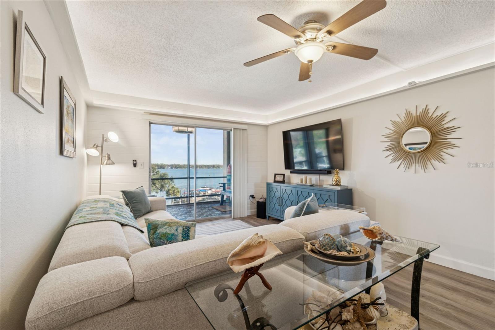 Image 17 of 46 For 90 Highland Avenue 1306