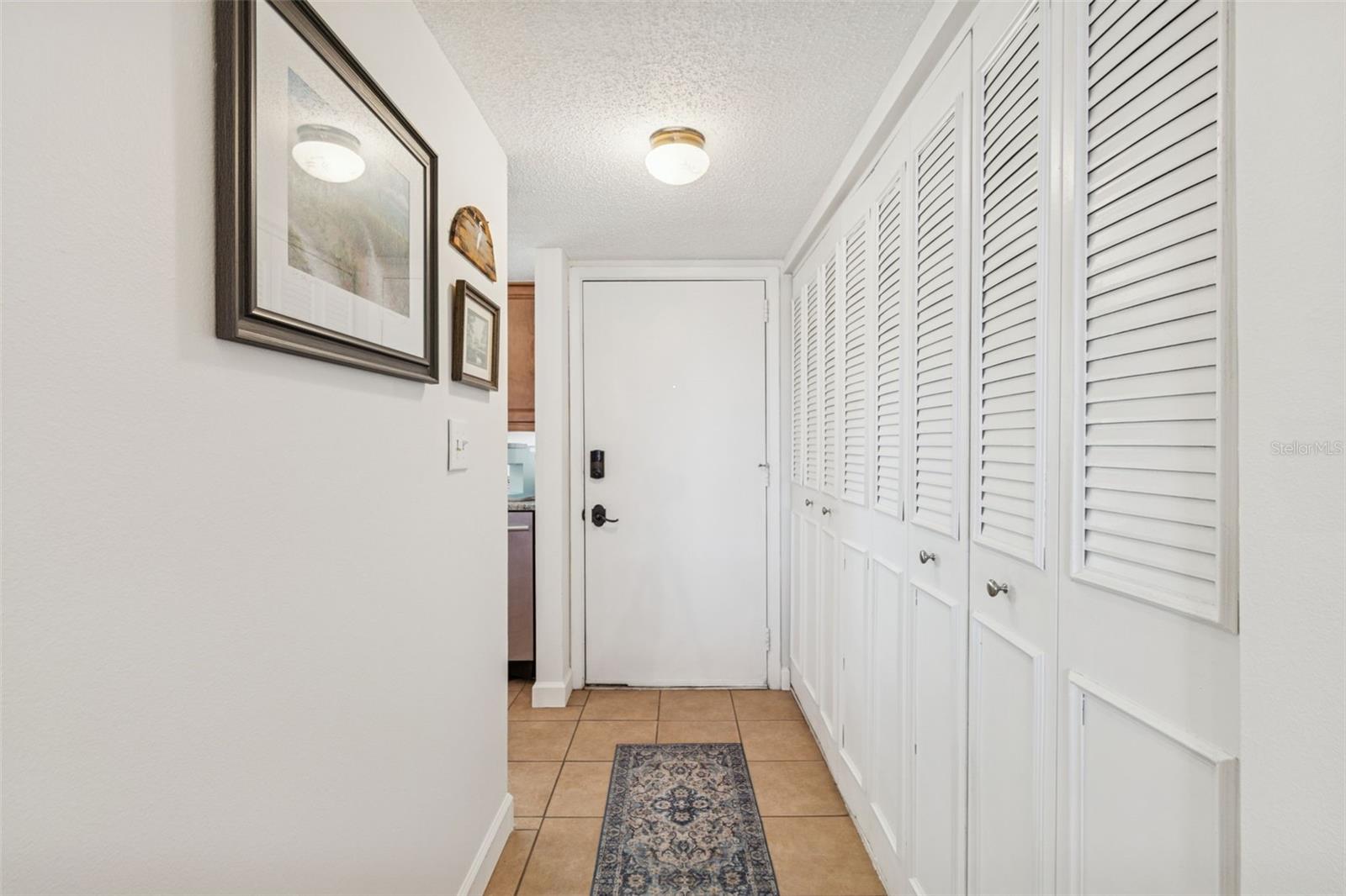 Image 5 of 46 For 90 Highland Avenue 1306