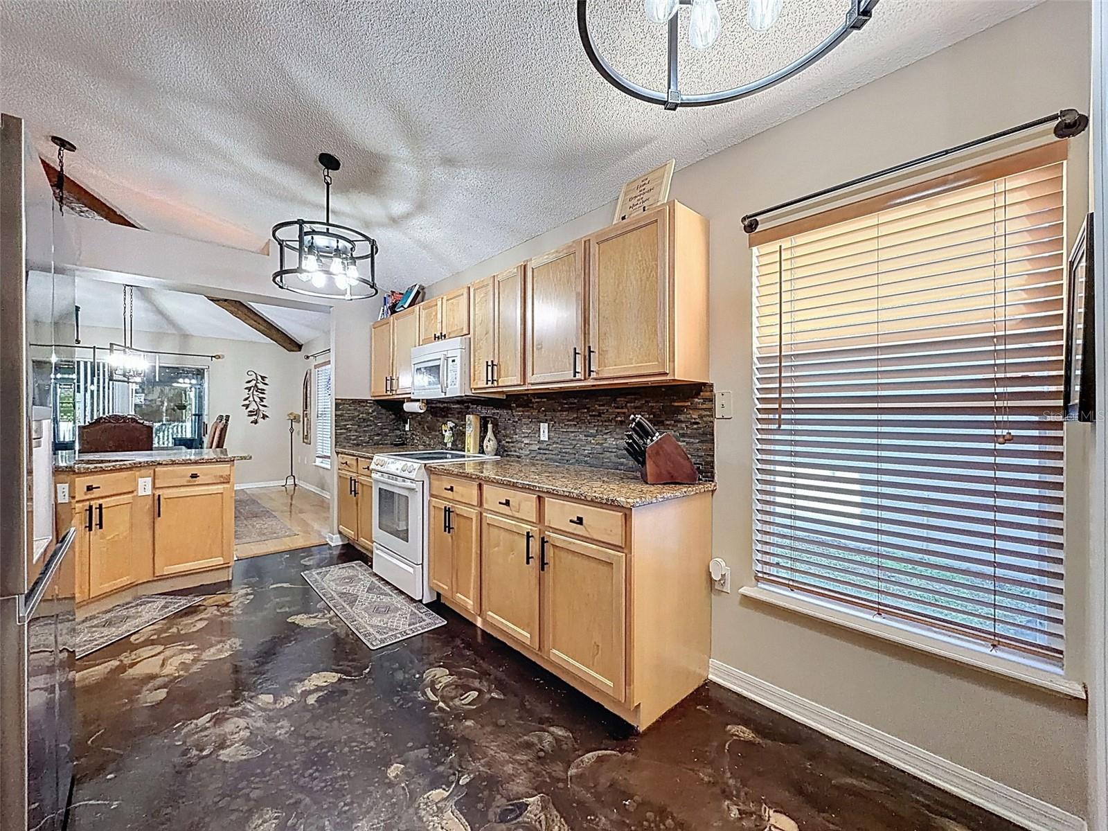 Image 13 of 70 For 5407 Treig Lane