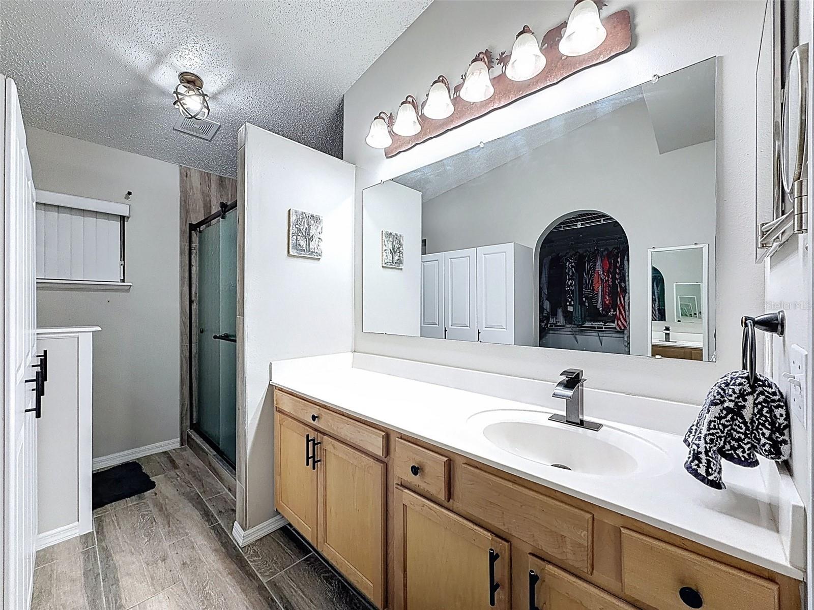 Image 28 of 70 For 5407 Treig Lane