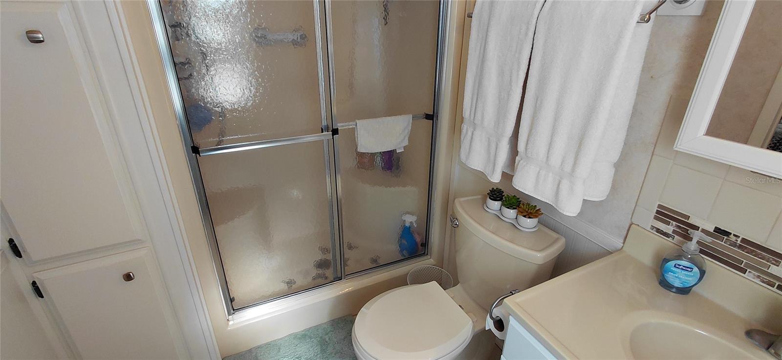 Image 25 of 44 For 2127 Manoa Drive