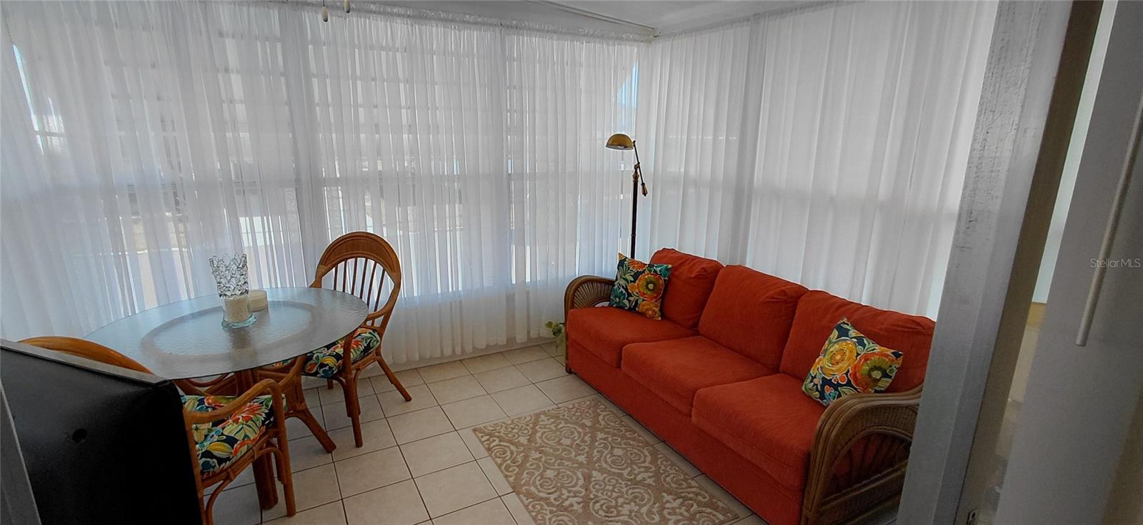 Image 26 of 44 For 2127 Manoa Drive