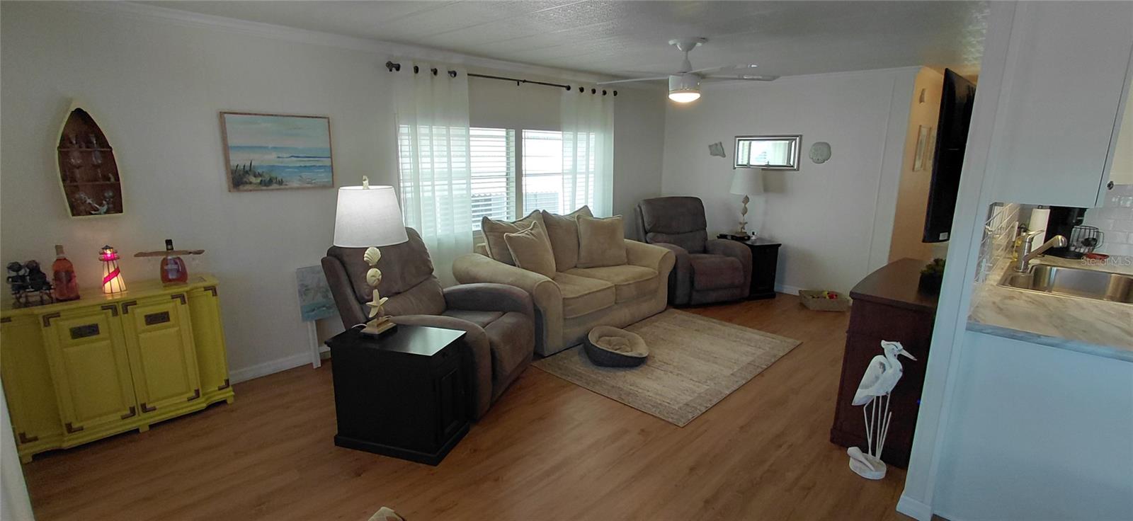 Image 3 of 44 For 2127 Manoa Drive