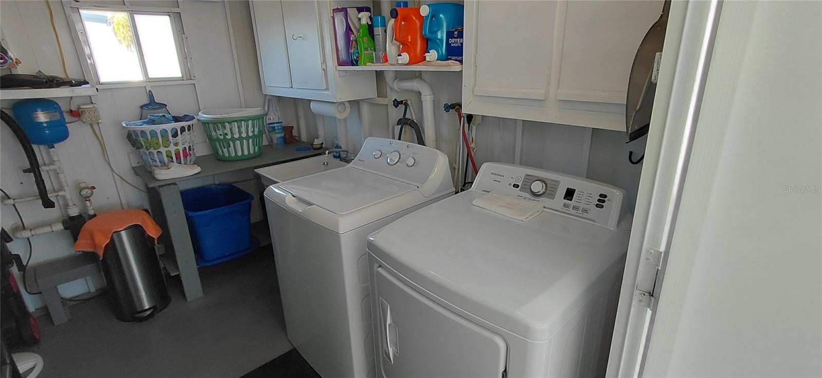 Image 37 of 44 For 2127 Manoa Drive