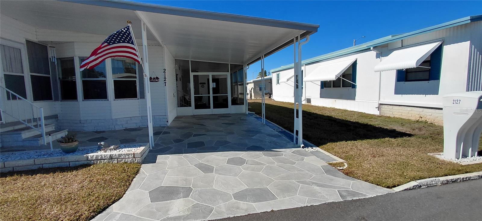 Image 42 of 44 For 2127 Manoa Drive