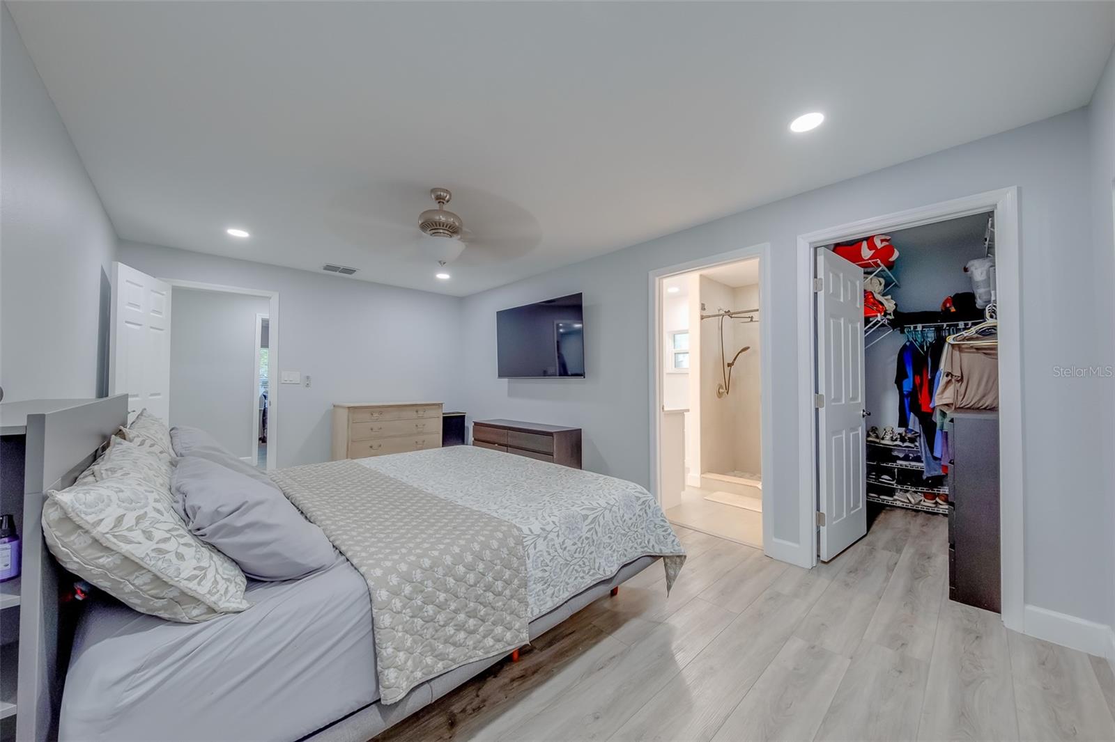 Image 16 of 27 For 1814 Sylvan Drive