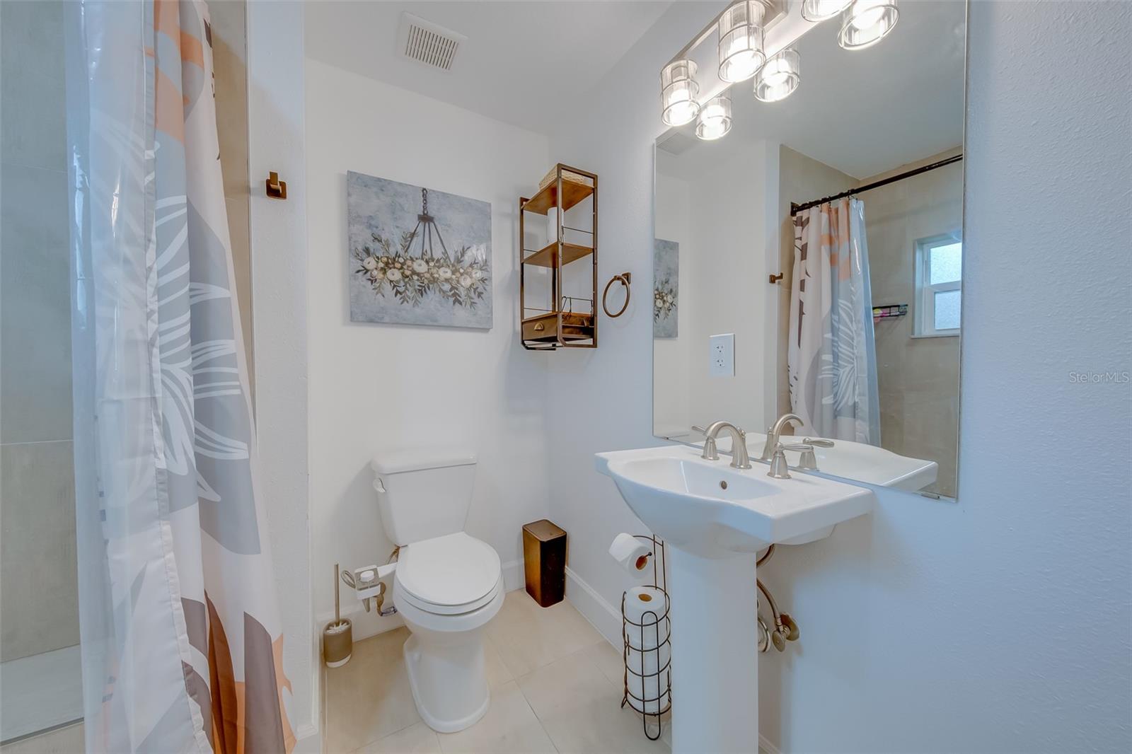 Image 22 of 27 For 1814 Sylvan Drive