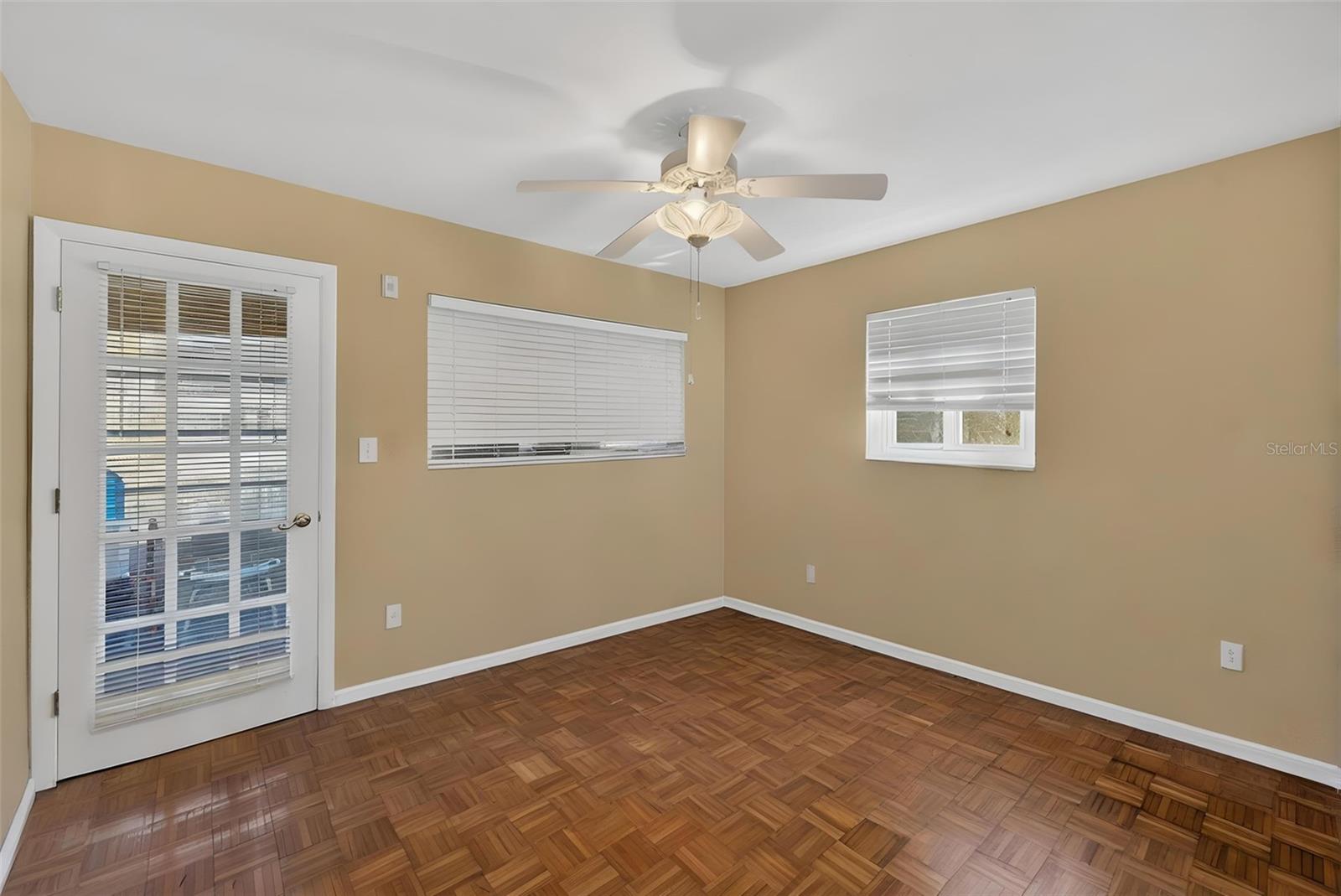 Image 17 of 28 For 11201 80th Avenue N 201