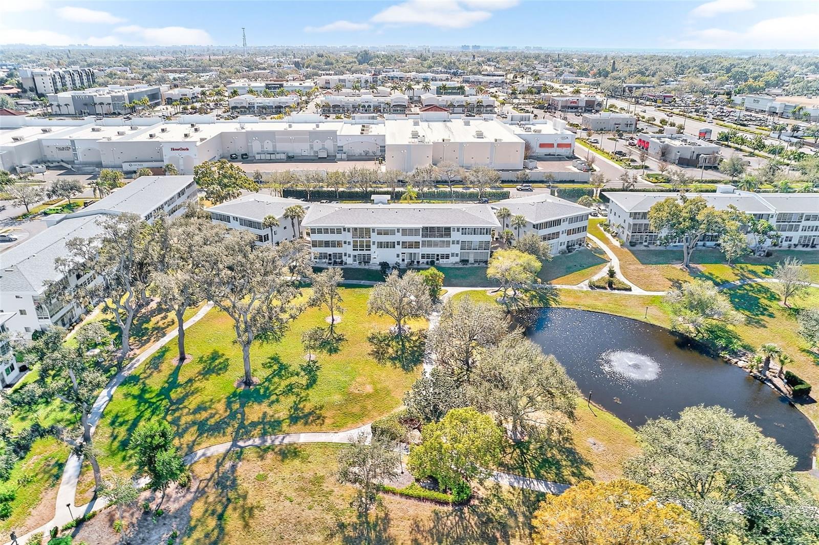 Image 25 of 28 For 11201 80th Avenue N 201