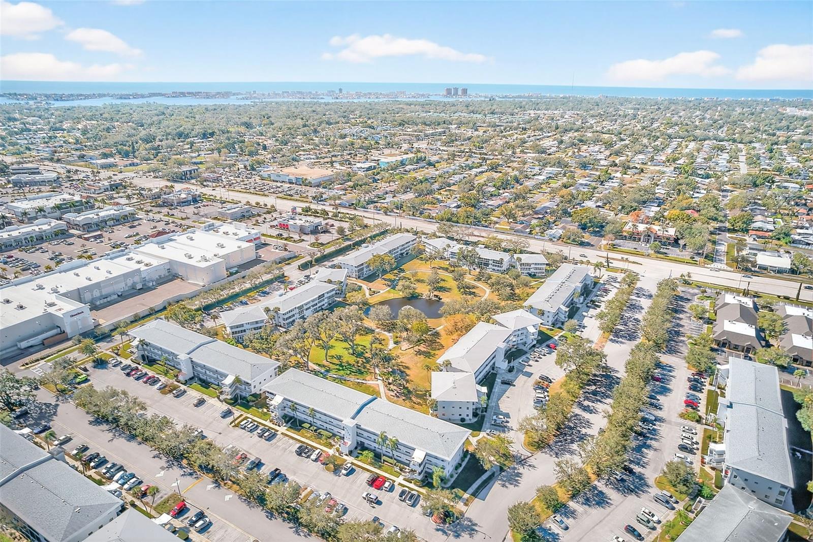 Image 26 of 28 For 11201 80th Avenue N 201