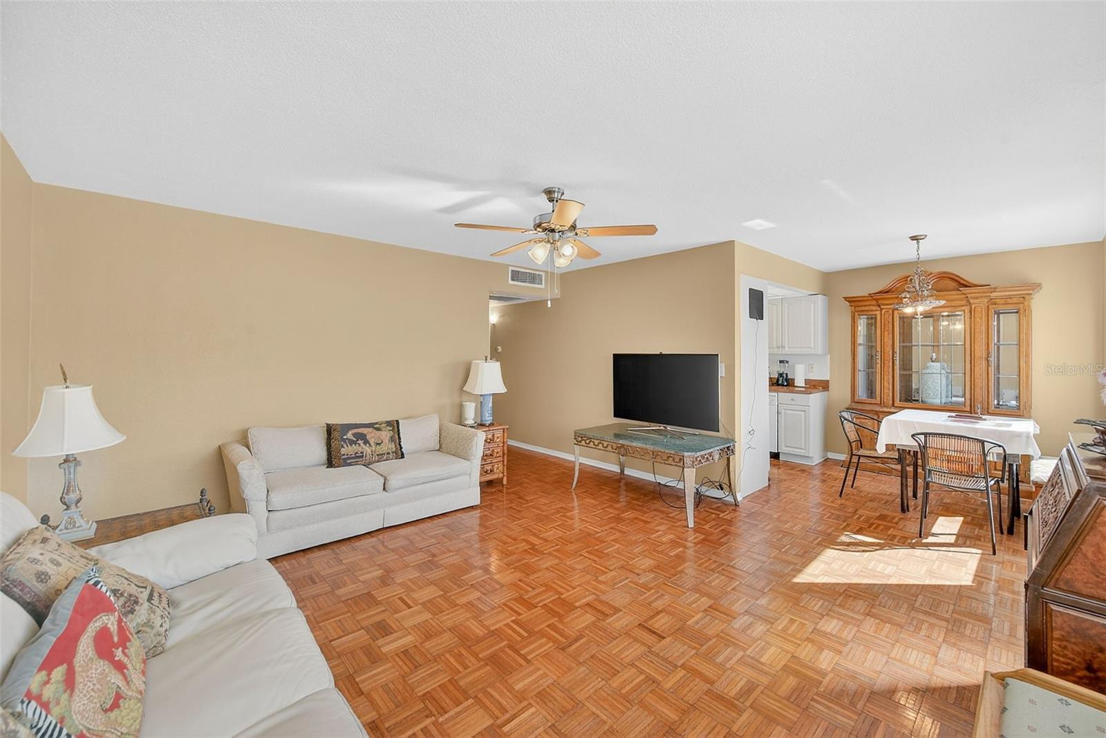 Image 4 of 28 For 11201 80th Avenue N 201