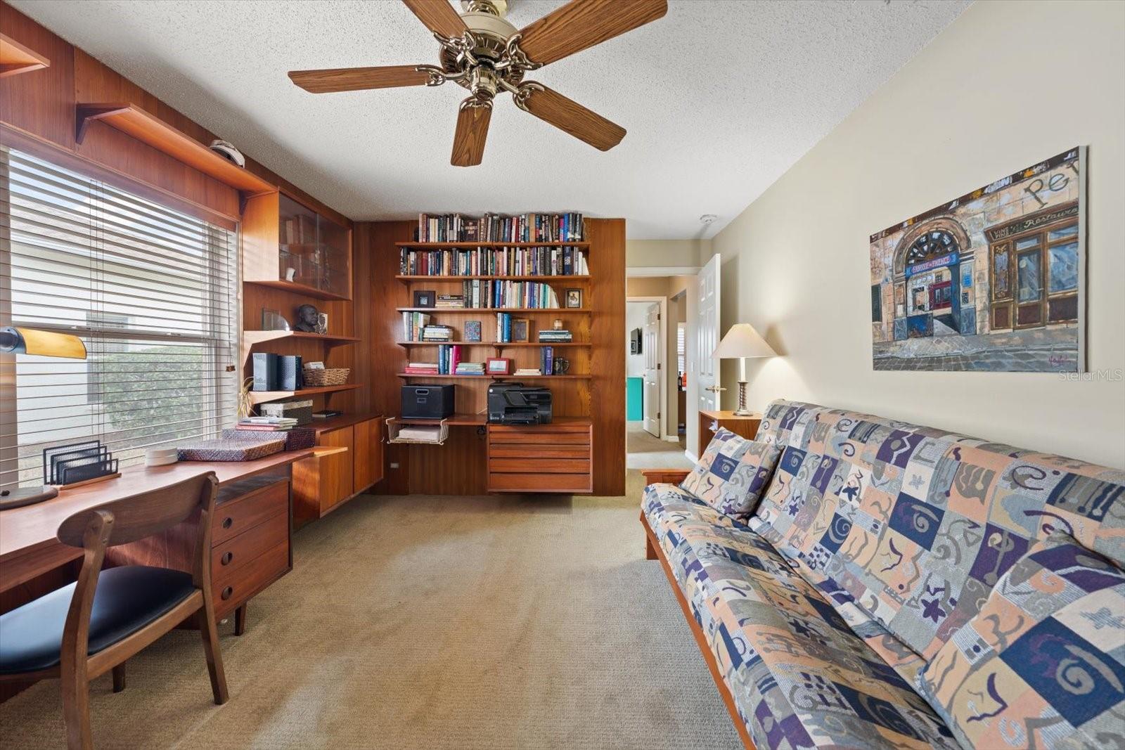 Listing photo id 32 for 1237 Rambling Vine Court