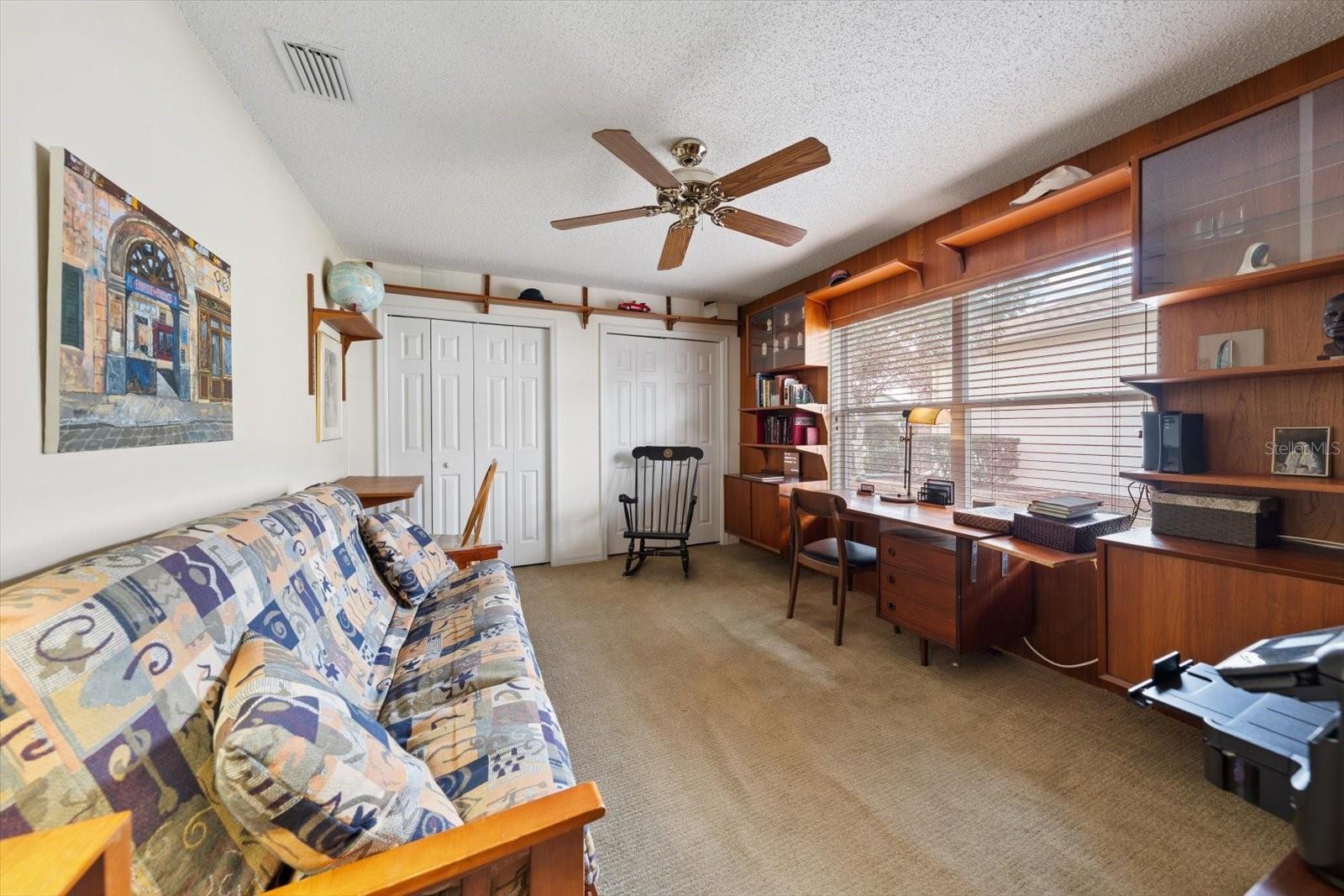 Listing photo id 33 for 1237 Rambling Vine Court