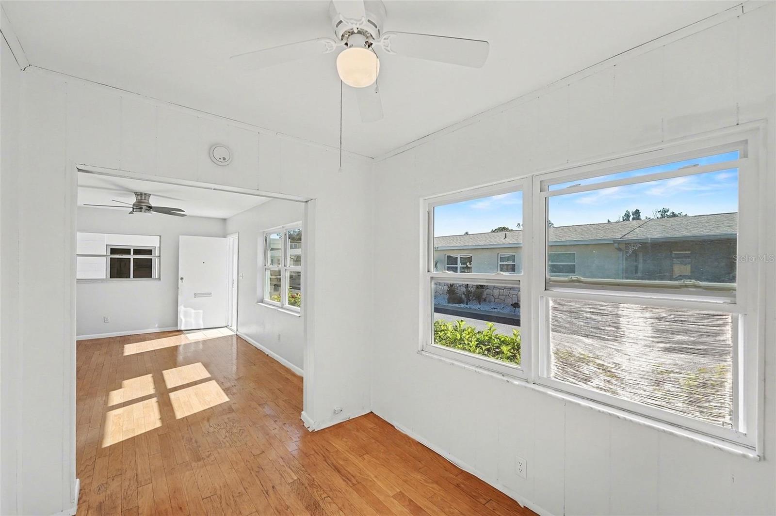 Image 11 of 34 For 12400 Park Boulevard 311