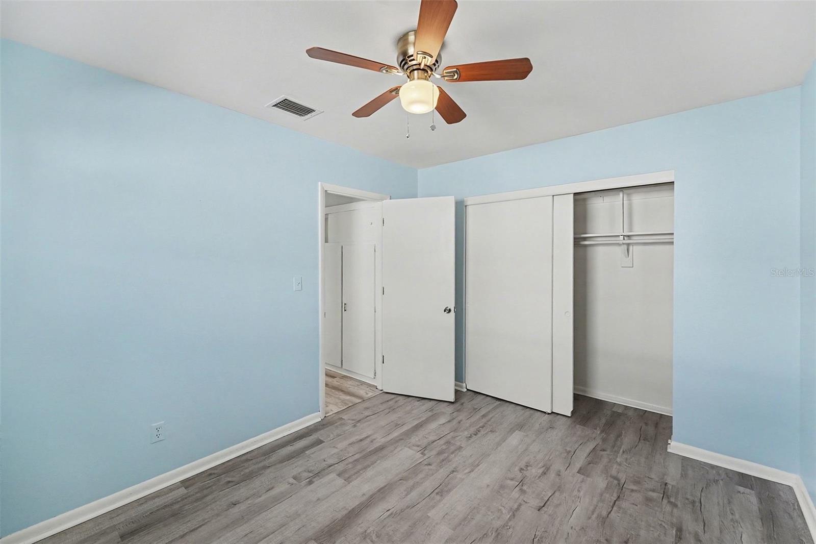 Image 19 of 34 For 12400 Park Boulevard 311