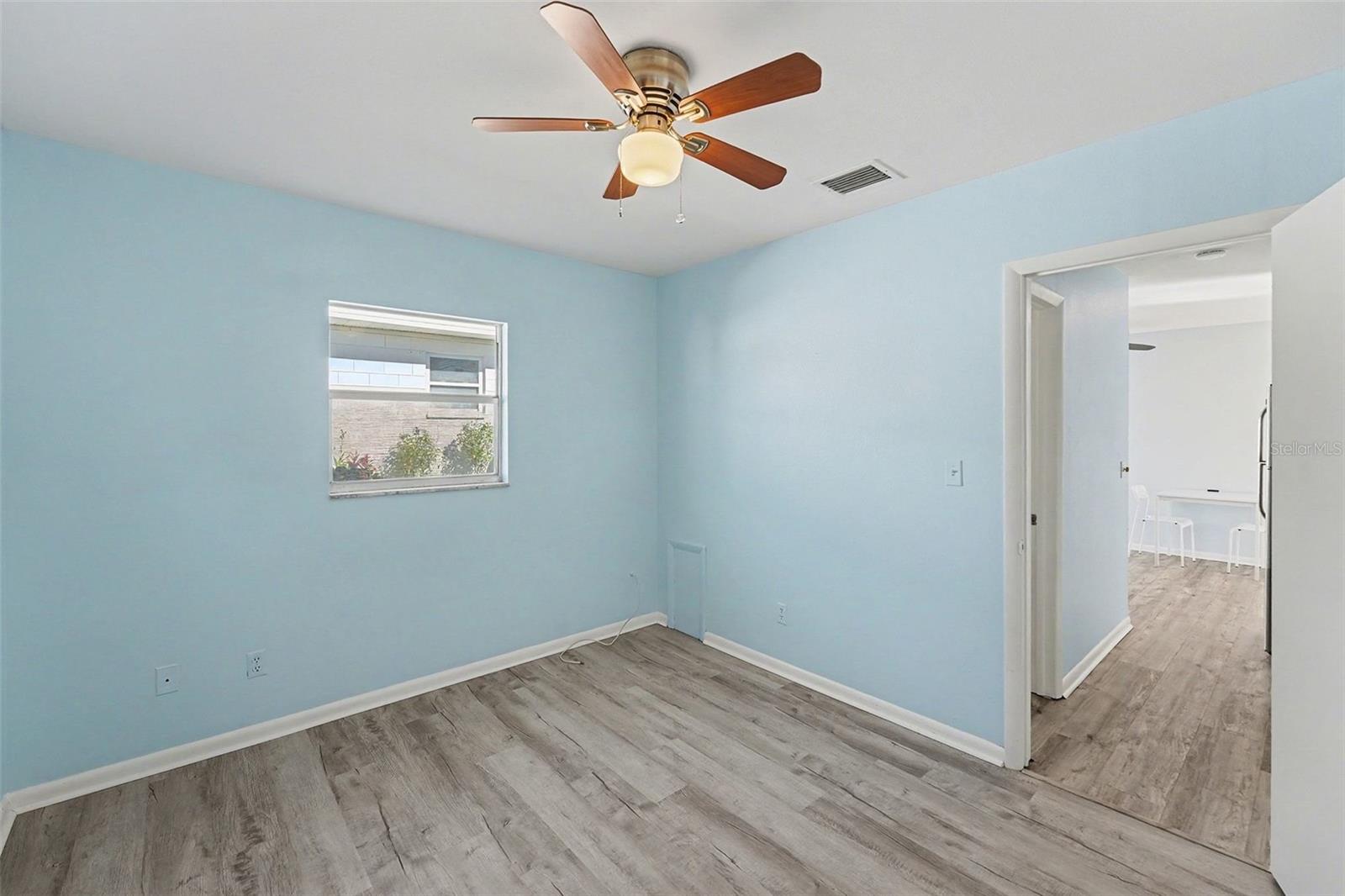 Image 20 of 34 For 12400 Park Boulevard 311