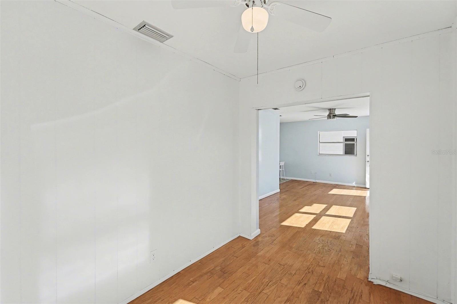 Image 21 of 34 For 12400 Park Boulevard 311