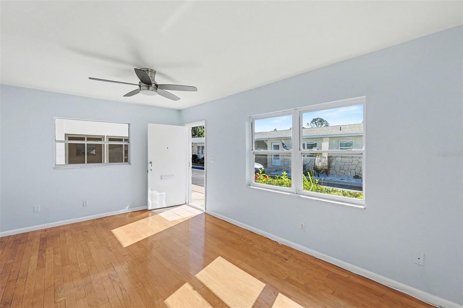 Image 23 of 34 For 12400 Park Boulevard 311