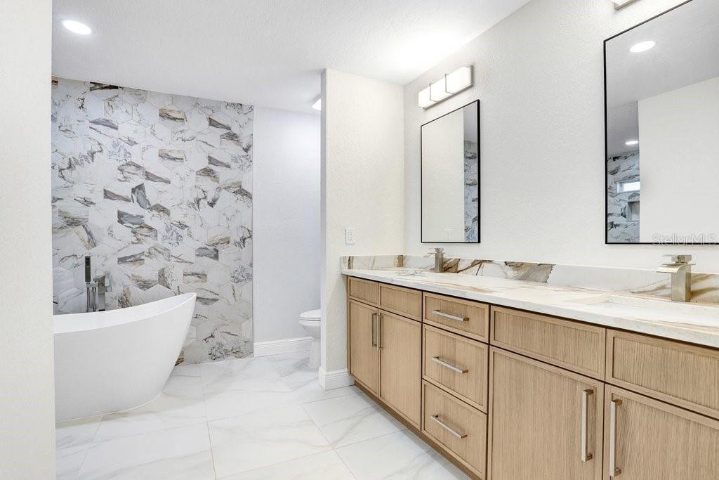 Image 15 of 33 For 3039 Sandpiper Court