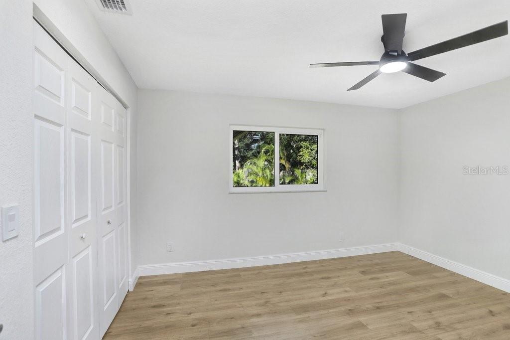 Image 18 of 33 For 3039 Sandpiper Court