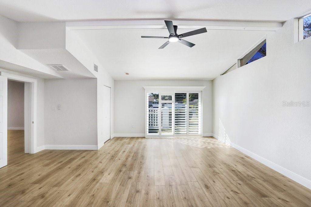 Image 22 of 33 For 3039 Sandpiper Court