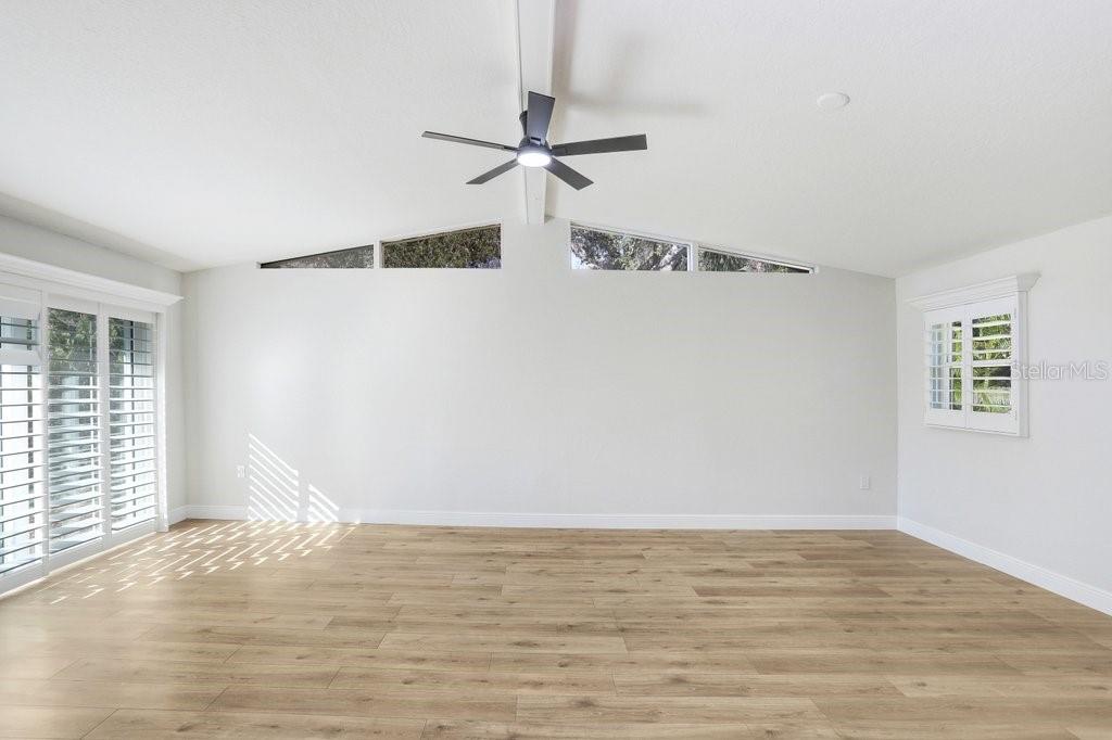 Image 23 of 33 For 3039 Sandpiper Court