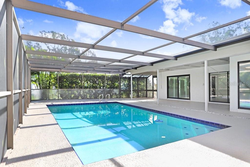 Image 27 of 33 For 3039 Sandpiper Court