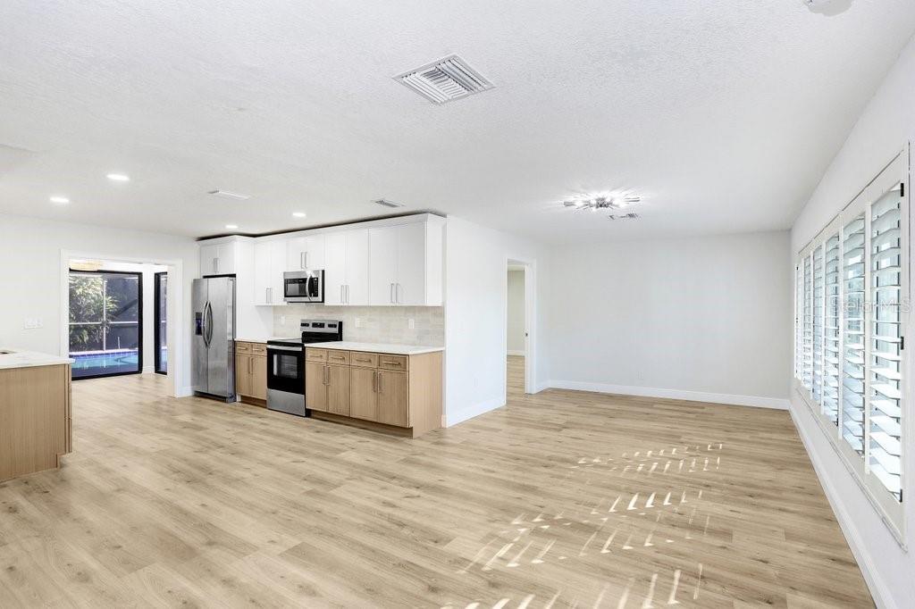 Image 4 of 33 For 3039 Sandpiper Court