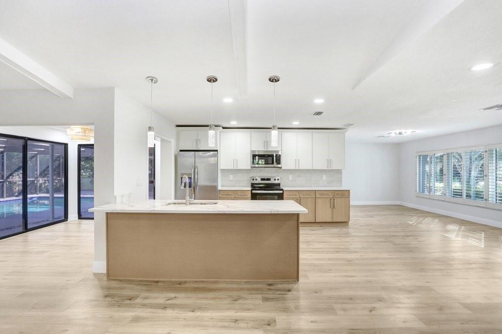 Image 6 of 33 For 3039 Sandpiper Court