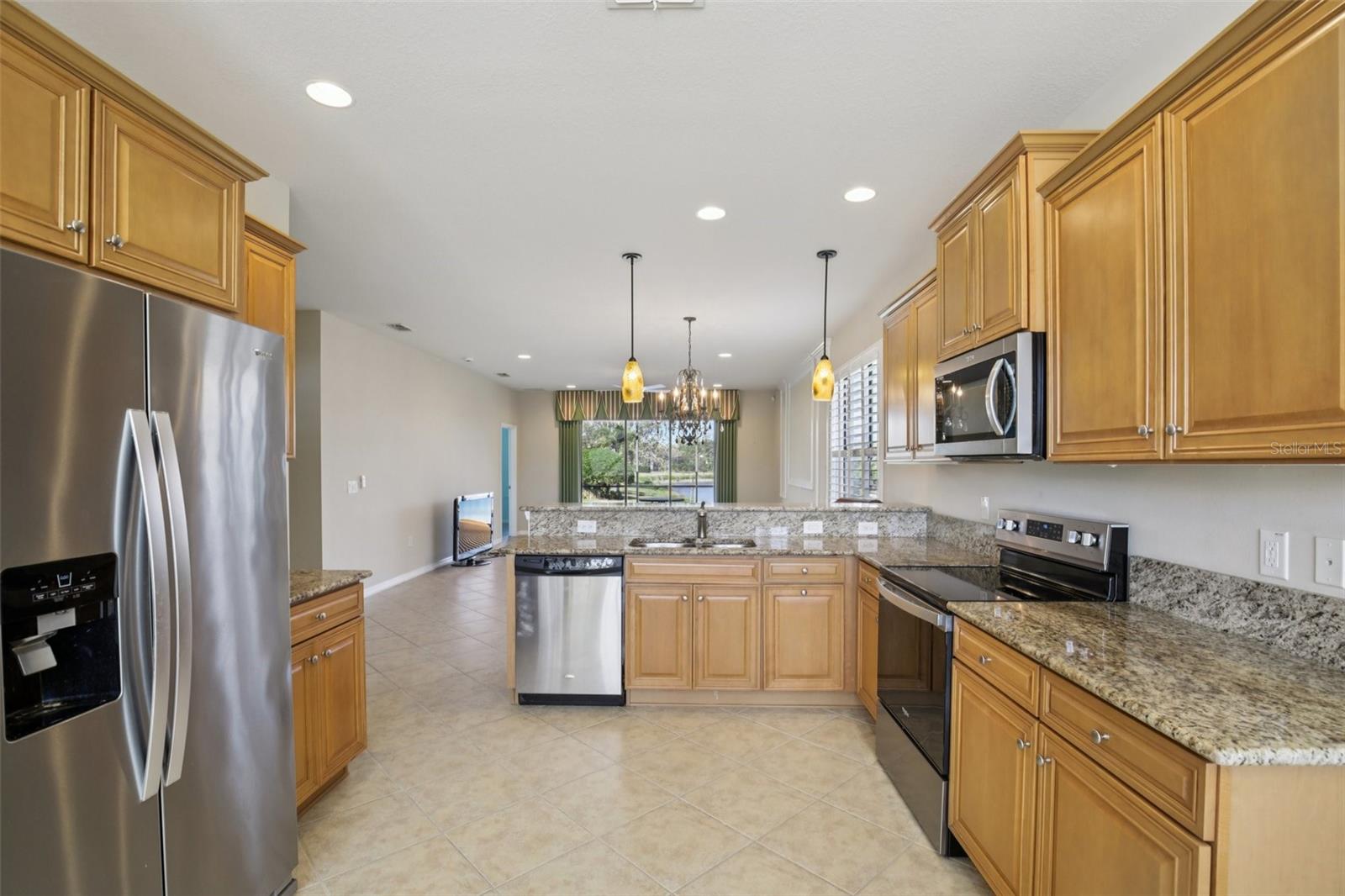 Image 7 of 36 For 20306 Pezzana Drive