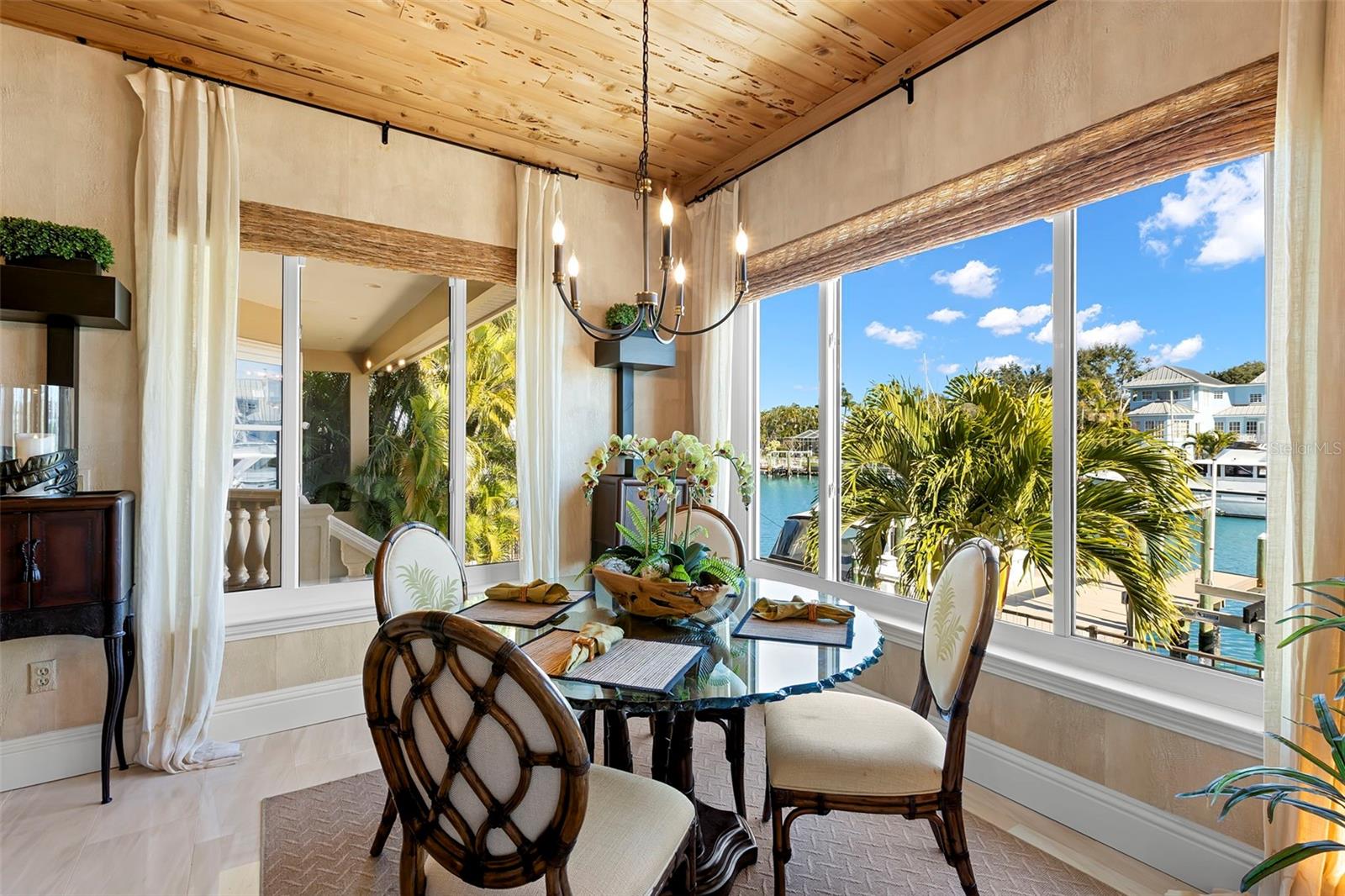 Image 13 of 76 For 967 Landmark Circle S