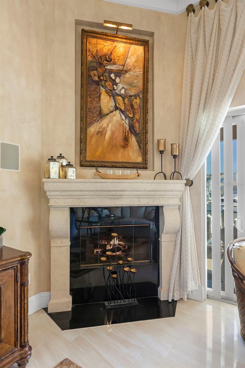 Image 25 of 76 For 967 Landmark Circle S