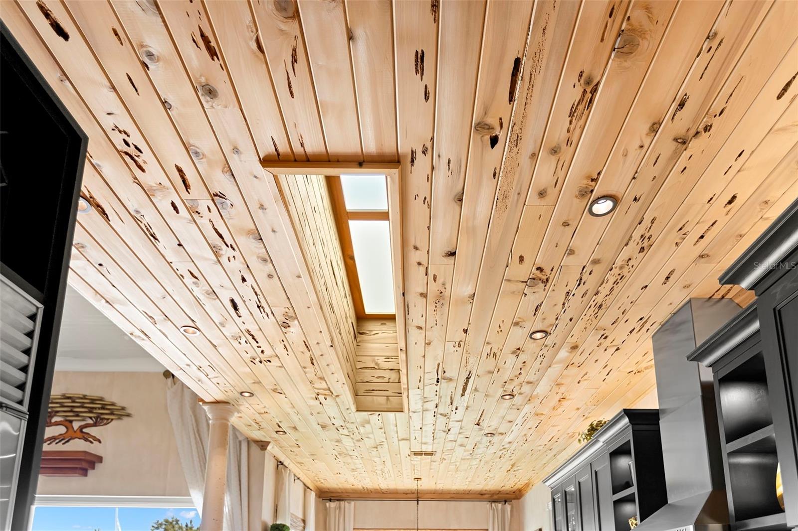 Image 28 of 76 For 967 Landmark Circle S