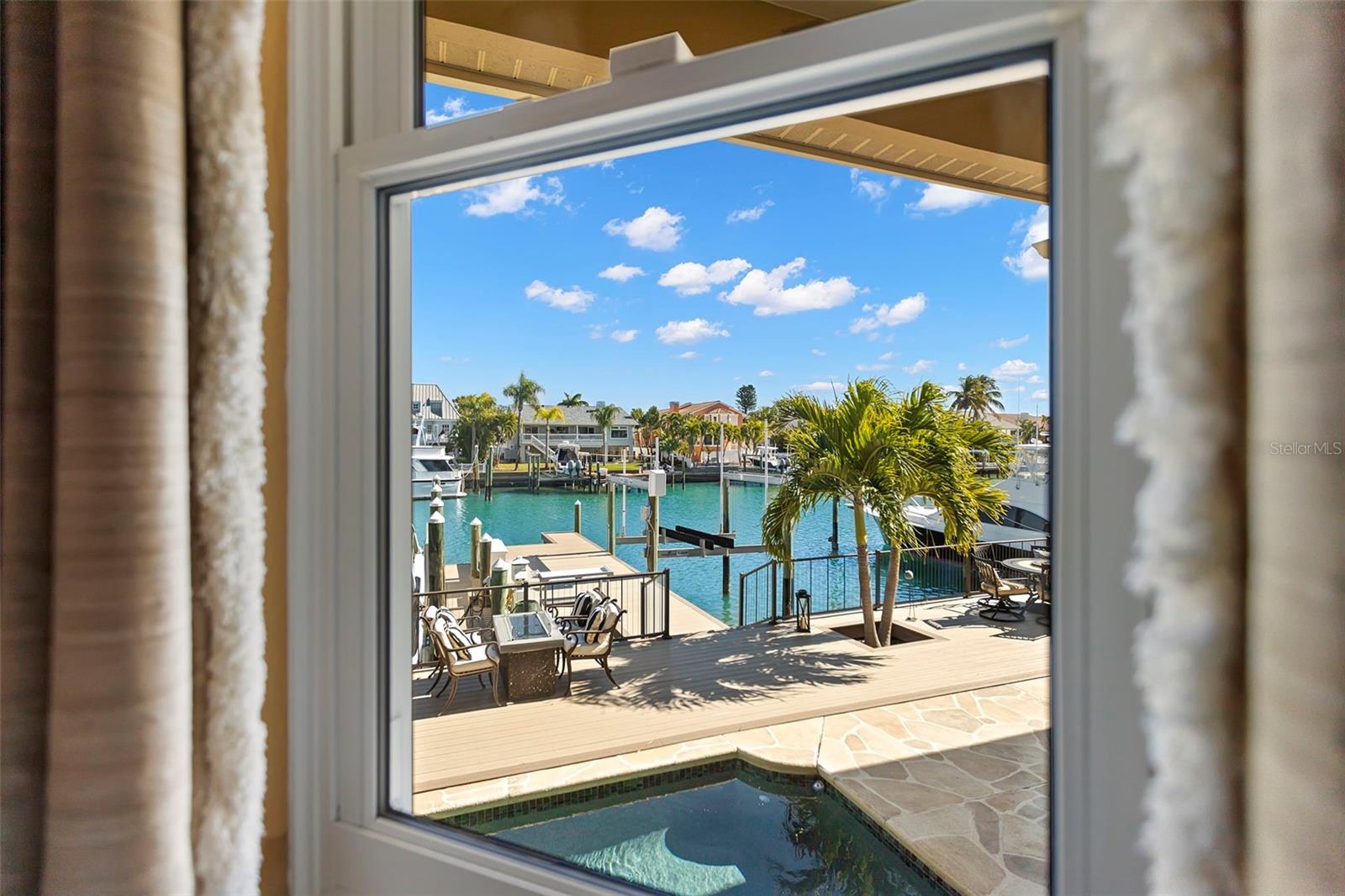 Image 34 of 76 For 967 Landmark Circle S