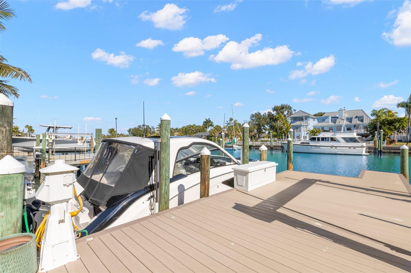 Image 55 of 76 For 967 Landmark Circle S