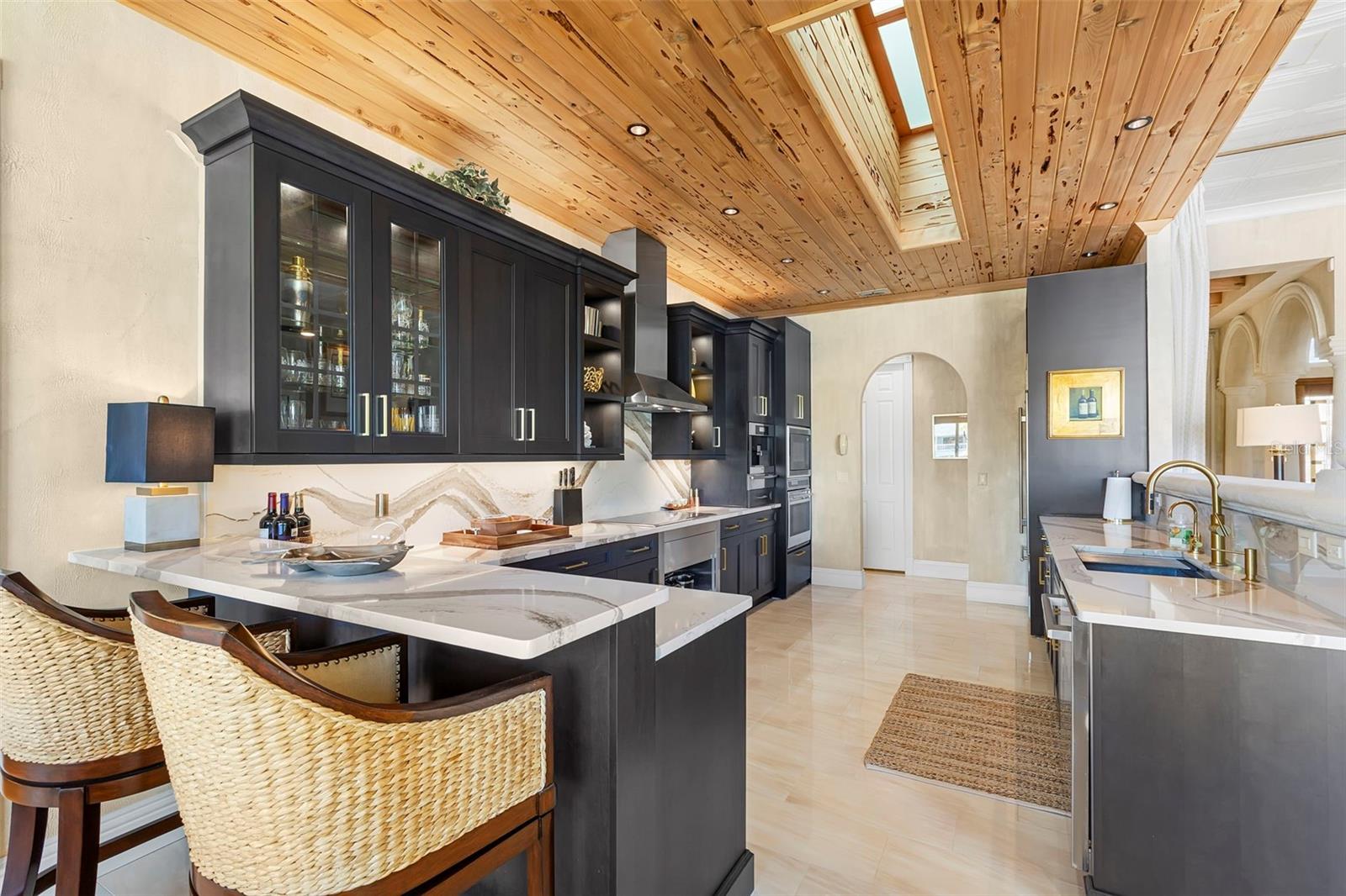 Image 8 of 76 For 967 Landmark Circle S