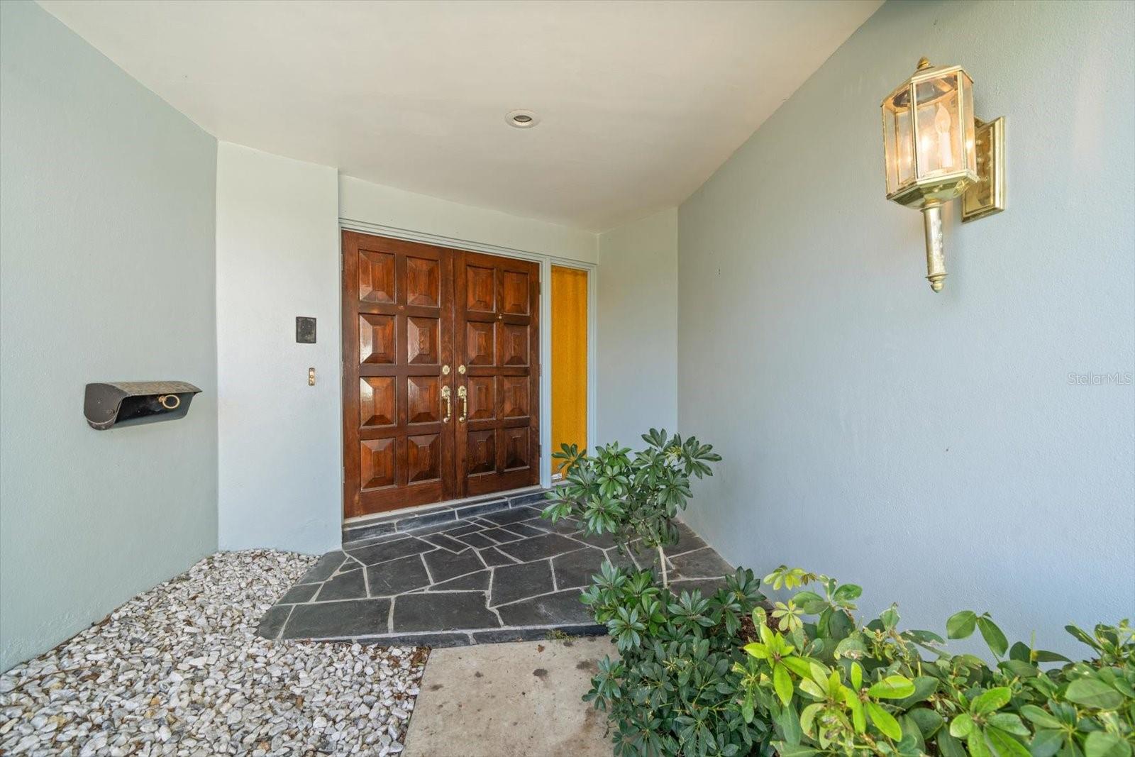 Image 12 of 68 For 878 Harbor Island