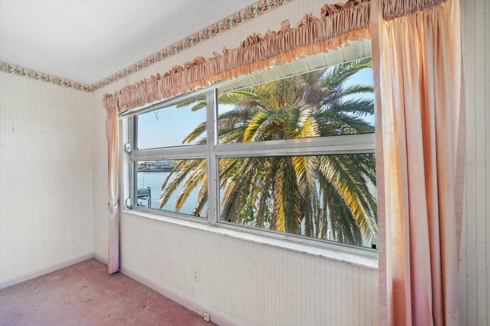 Image 41 of 68 For 878 Harbor Island