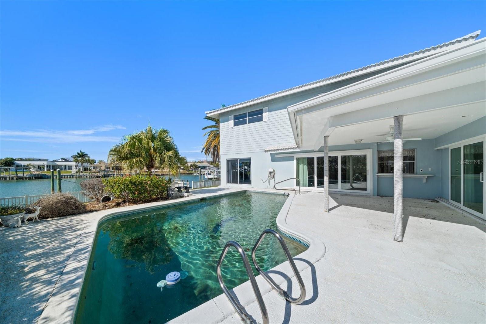 Image 48 of 68 For 878 Harbor Island