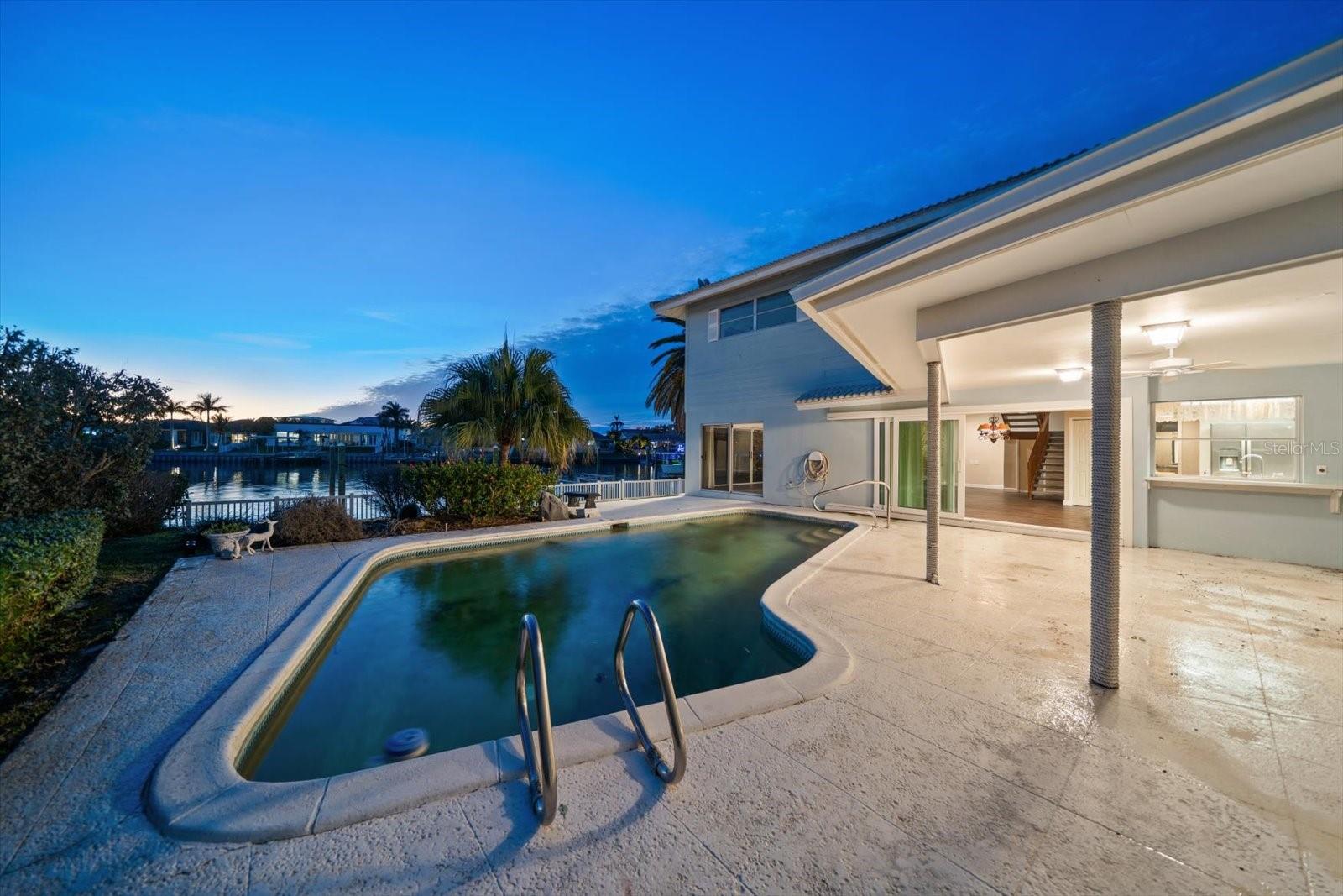 Image 51 of 68 For 878 Harbor Island