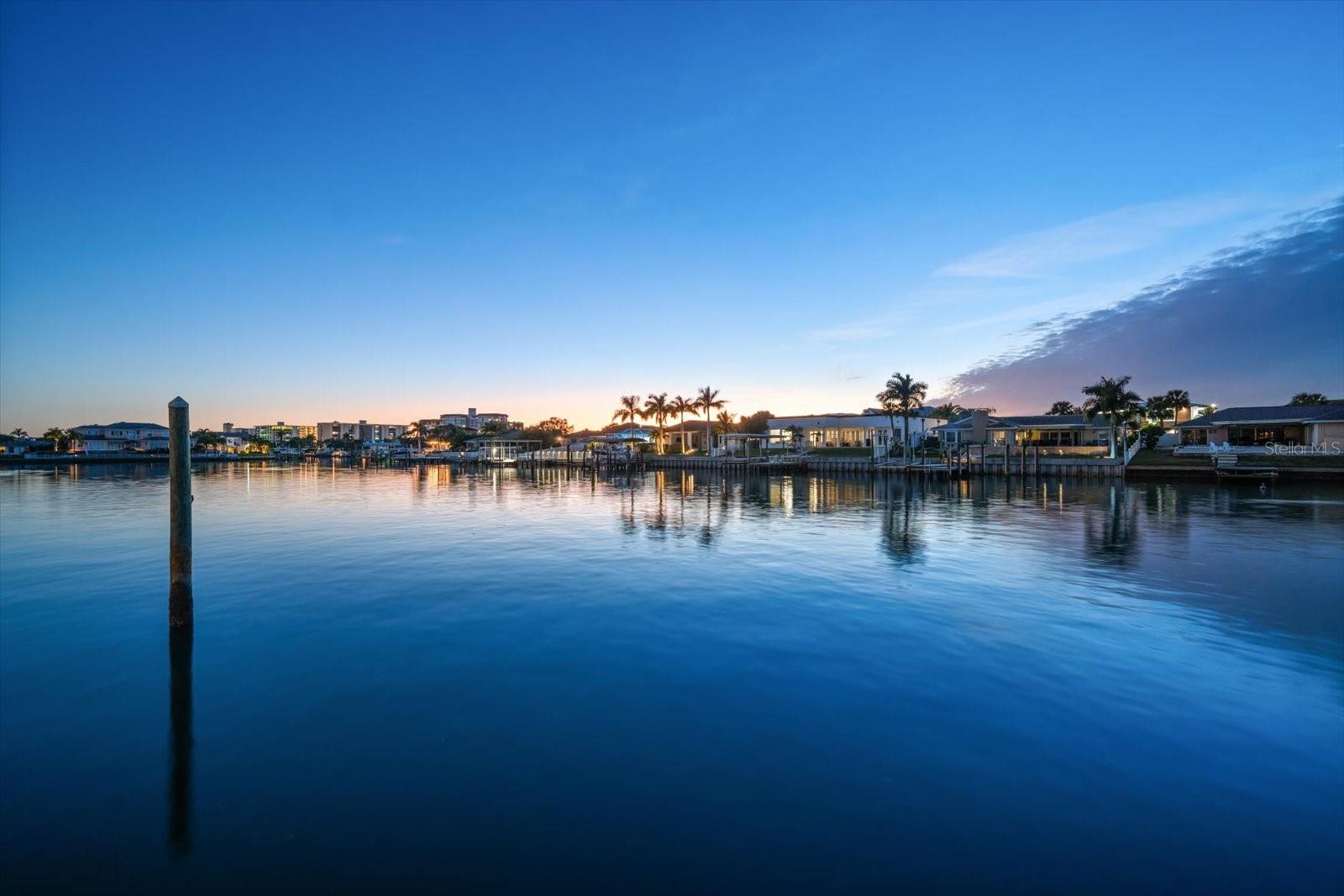 Image 7 of 68 For 878 Harbor Island