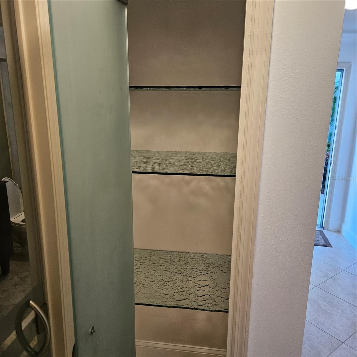 Image 17 of 24 For 701 Poinsettia Road 126