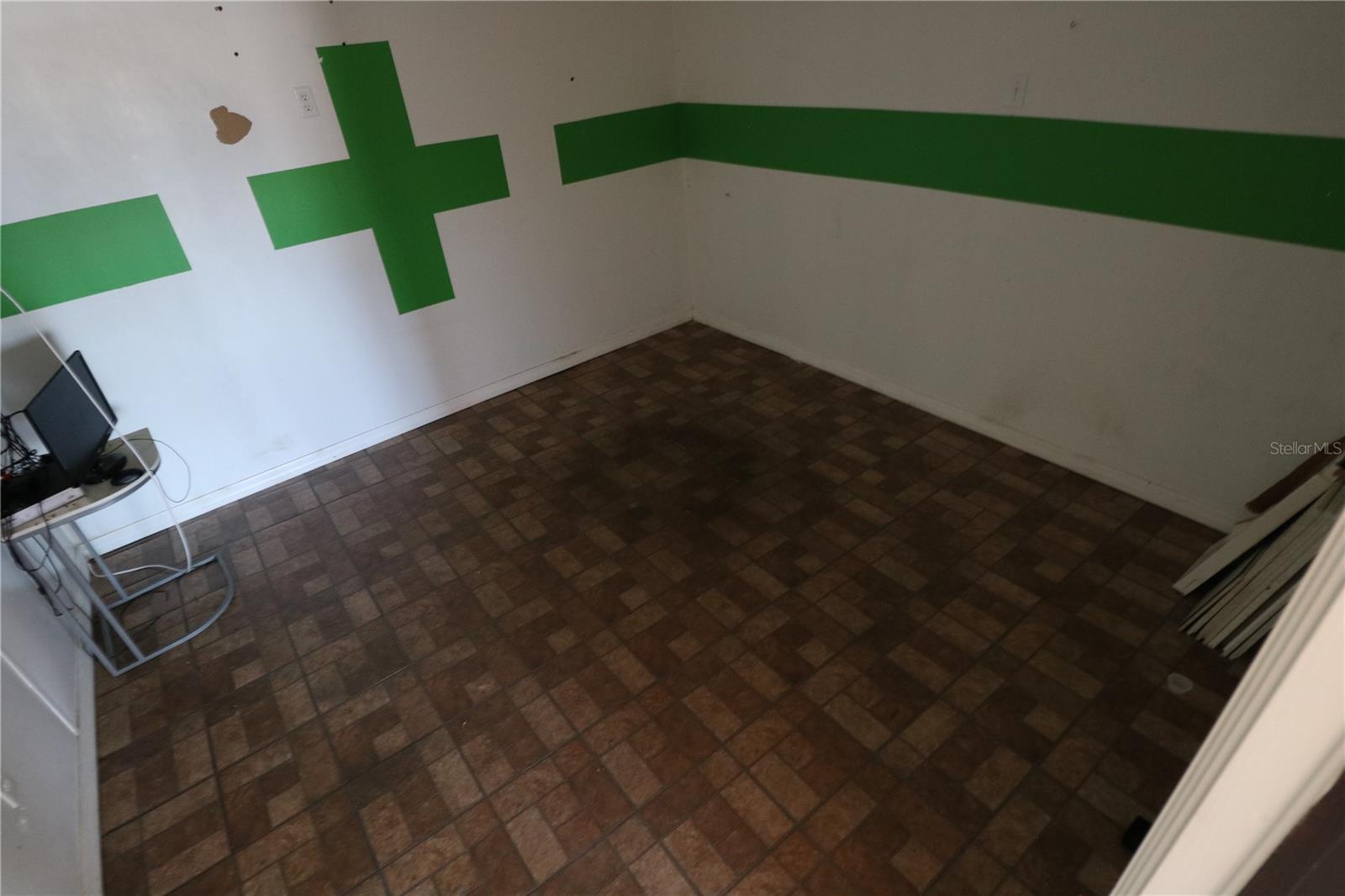 Image 22 of 43 For 2418 Us 19 Highway