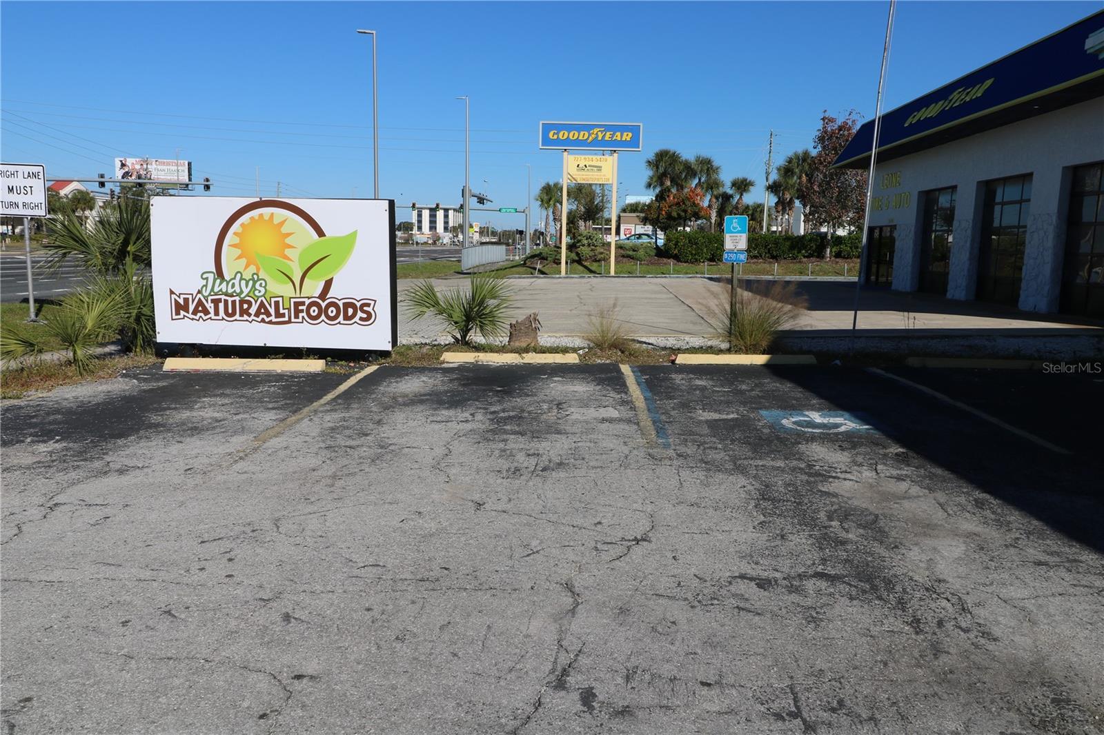 Image 3 of 43 For 2418 Us 19 Highway